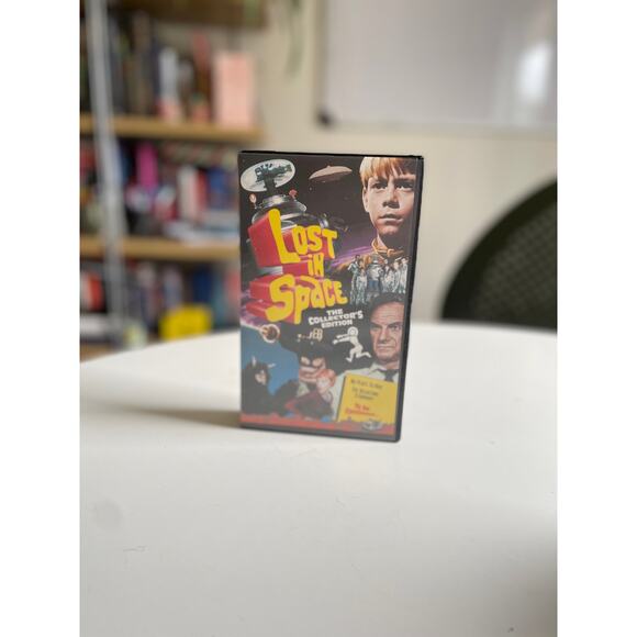 Lost in Space - Ep 1 No Place to Hide/Reluctant Stowaway VHS Collectors Edition - Picture 5 of 5